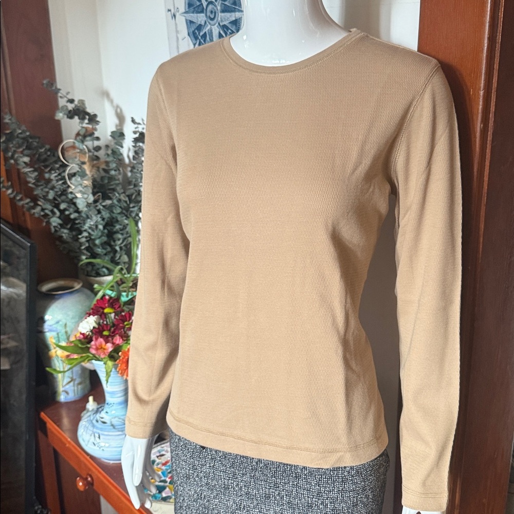 NWT northern reflections size small Classic Tan Long Sleeve Top